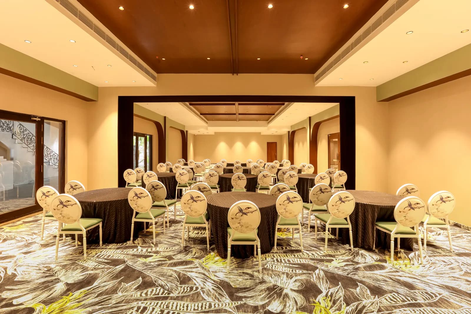Savaya Banquets — versatile conference seating layout